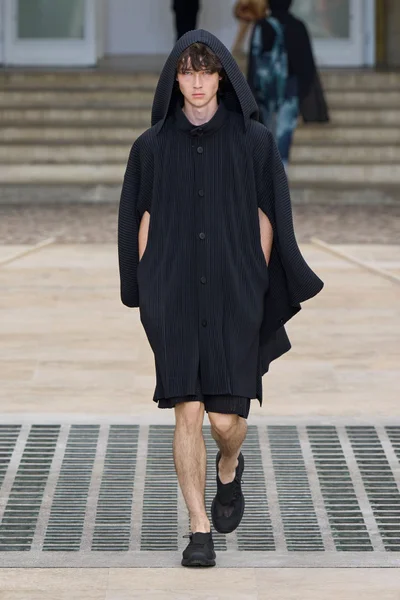 Look 31